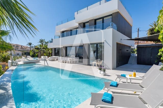 4 sovrum Villa till salu i Calpe / Calp med garage - 2 800 000 € (Ref: 9753689)
