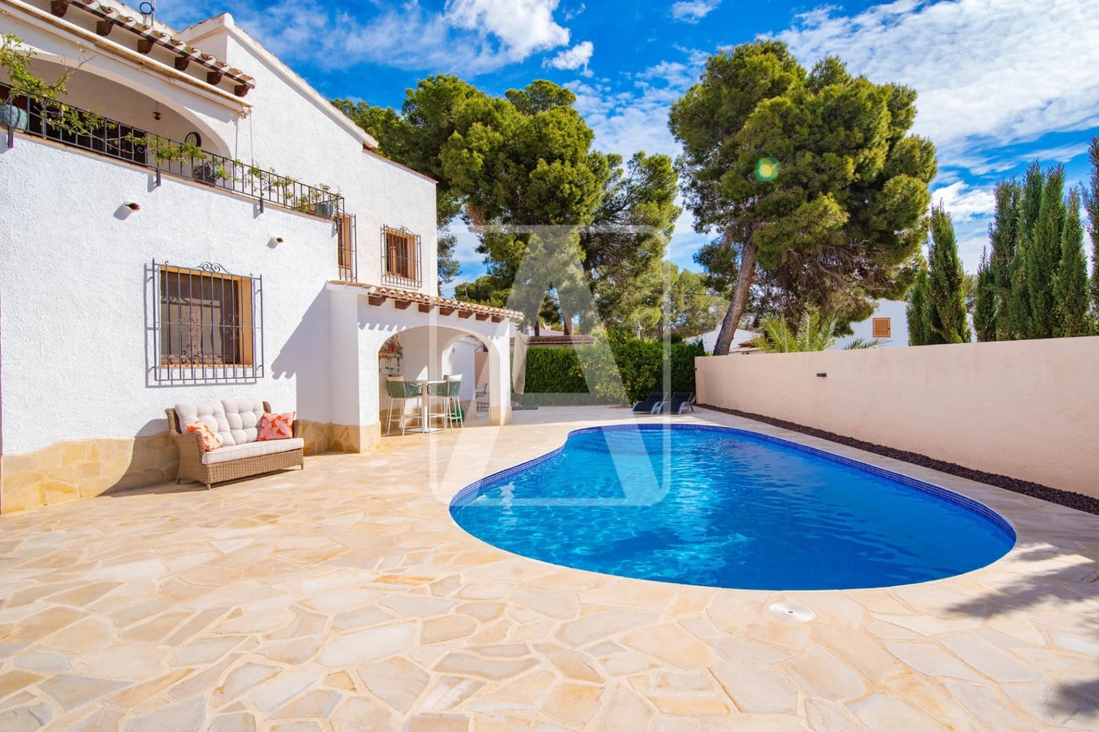 3 soveværelse Villa til salg i Benissa med swimmingpool garage - € 639.000 (Ref: 9758194)