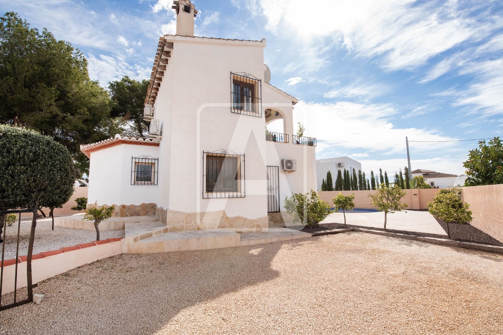 3 soveværelse Villa til salg i Benissa med swimmingpool garage - € 639.000 (Ref: 9758194)