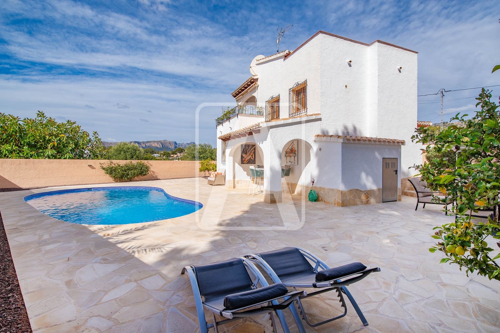 3 soveværelse Villa til salg i Benissa med swimmingpool garage - € 639.000 (Ref: 9758194)