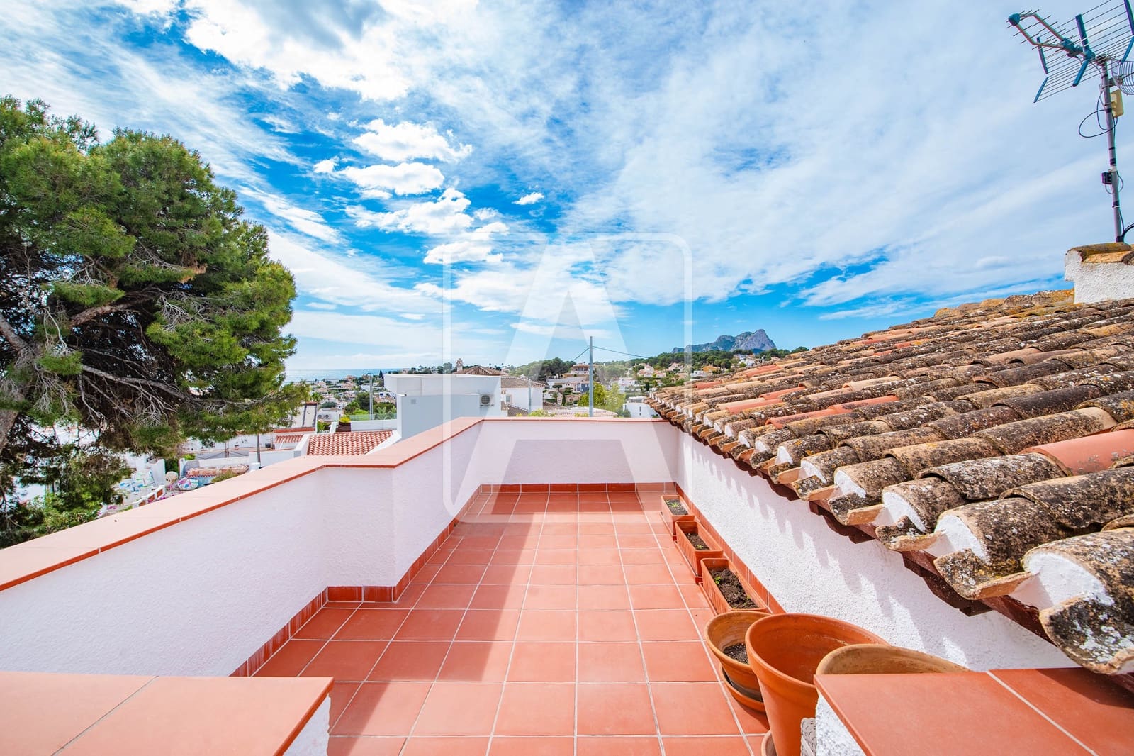 3 soveværelse Villa til salg i Benissa med swimmingpool garage - € 639.000 (Ref: 9758194)