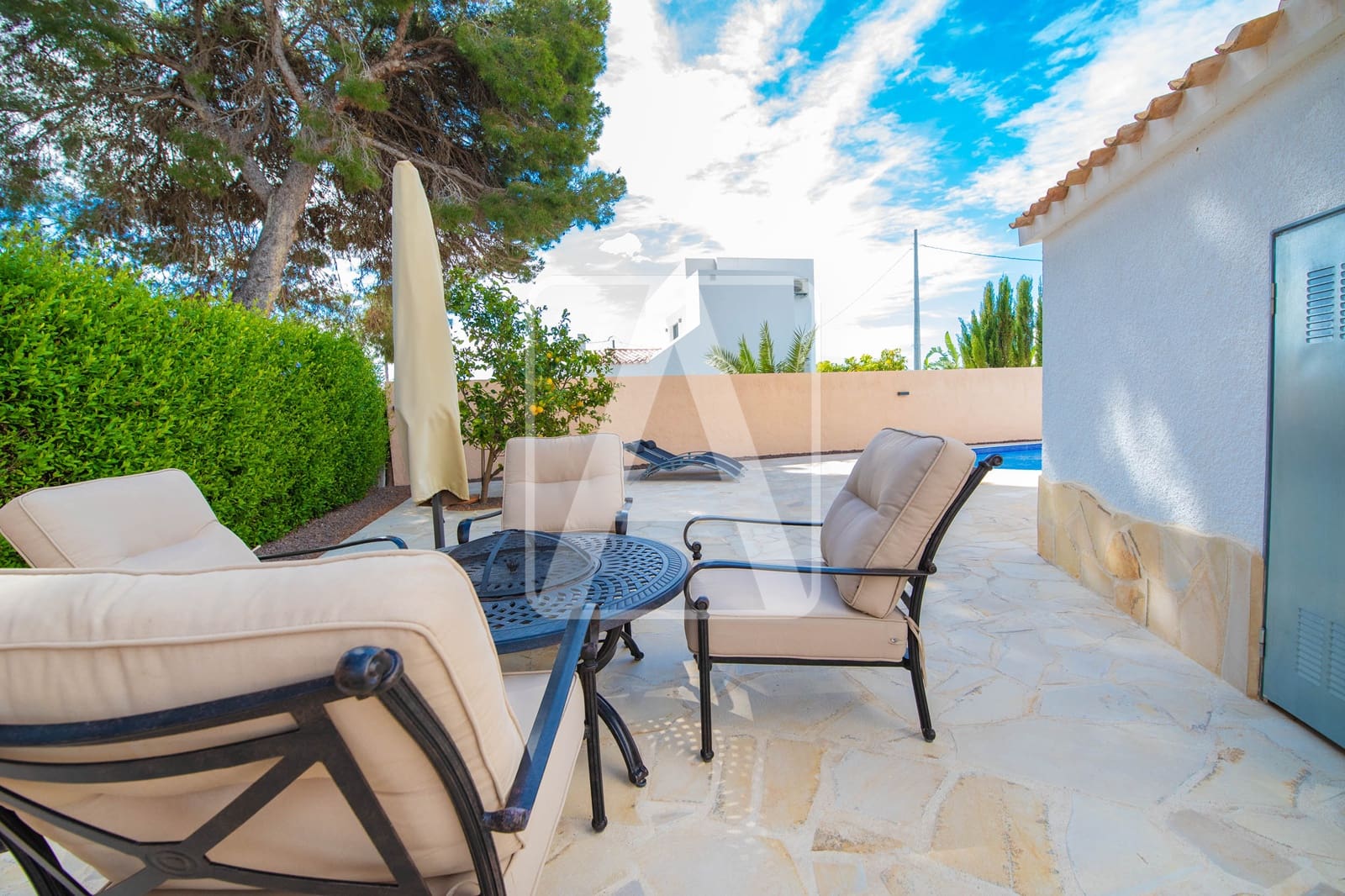 3 soveværelse Villa til salg i Benissa med swimmingpool garage - € 639.000 (Ref: 9758194)