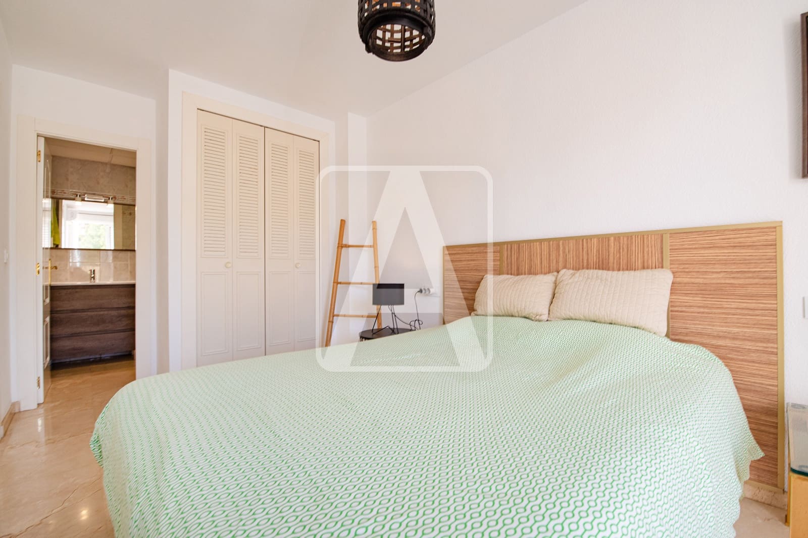 2 sovrum Lägenhet till salu i Calpe / Calp med pool garage - 265 000 € (Ref: 9758195)