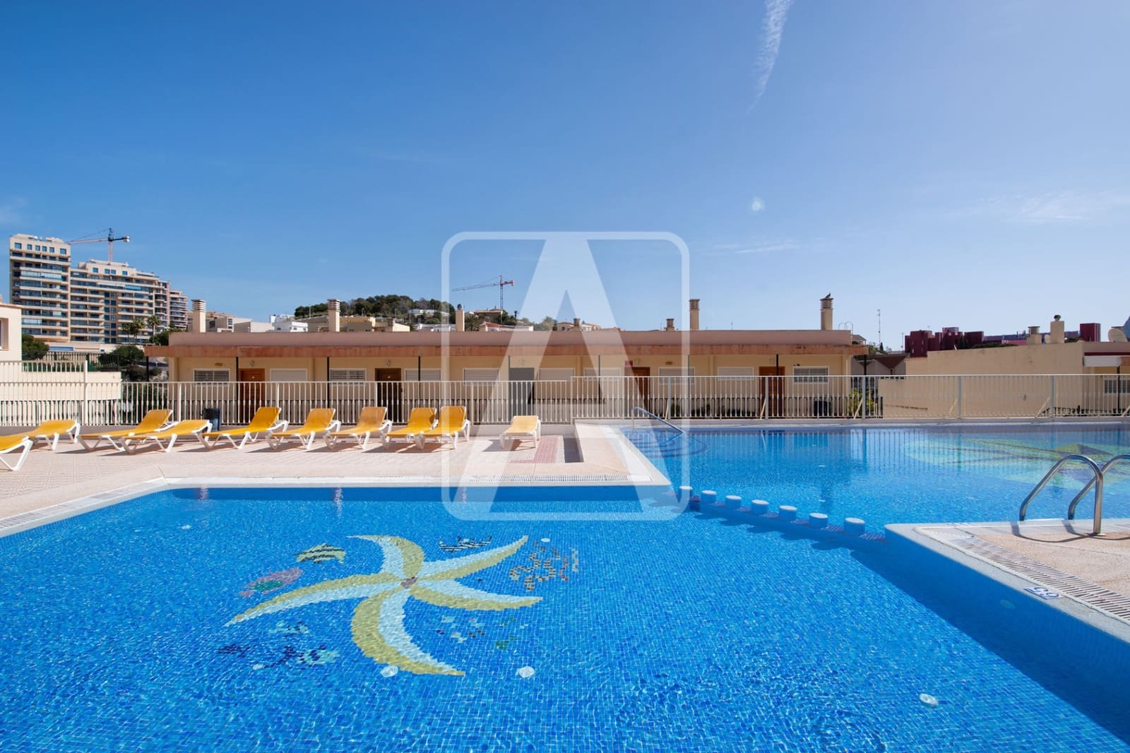 2 sovrum Lägenhet till salu i Calpe / Calp med pool garage - 265 000 € (Ref: 9758195)