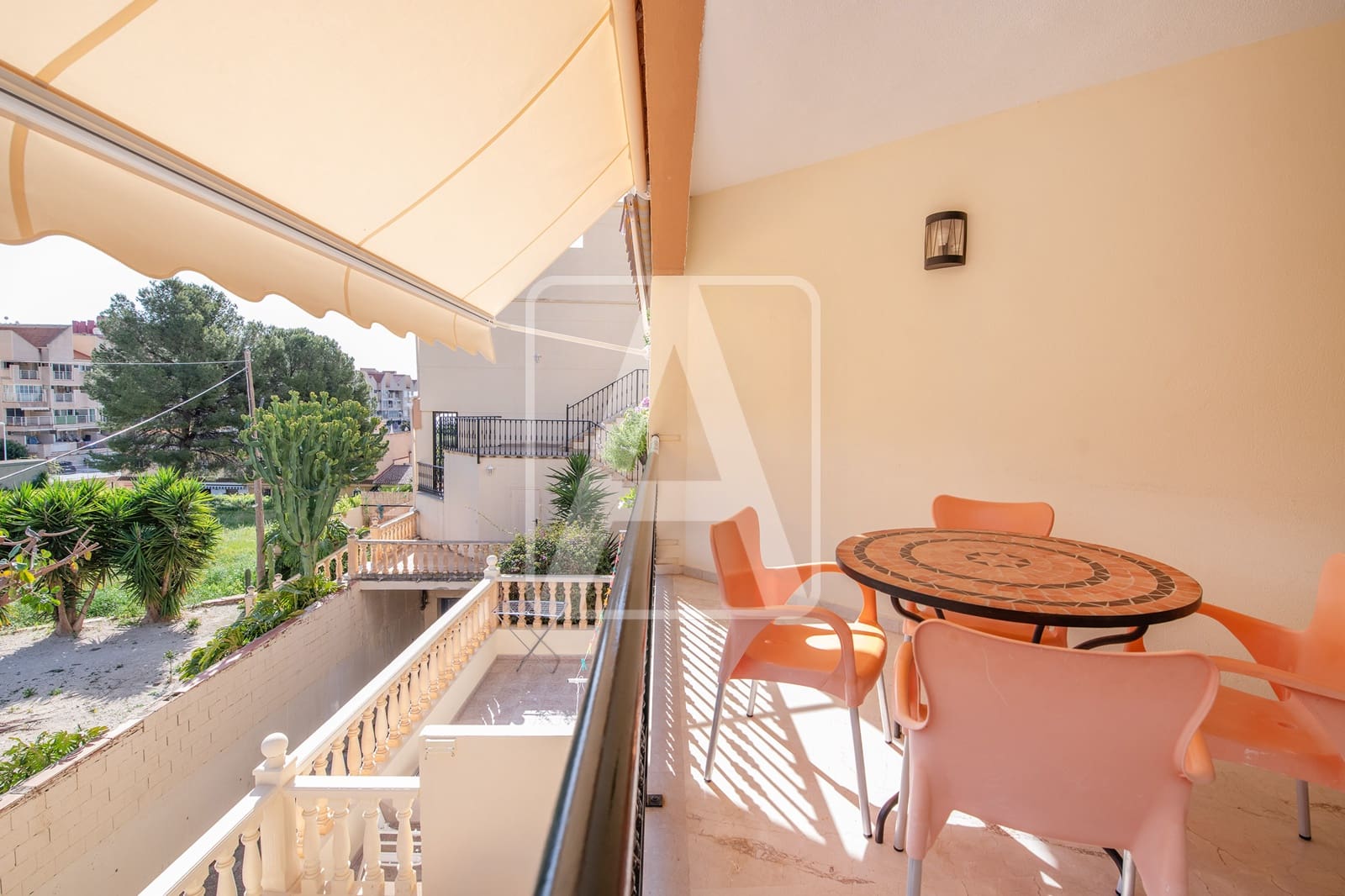 2 sovrum Lägenhet till salu i Calpe / Calp med pool garage - 265 000 € (Ref: 9758195)