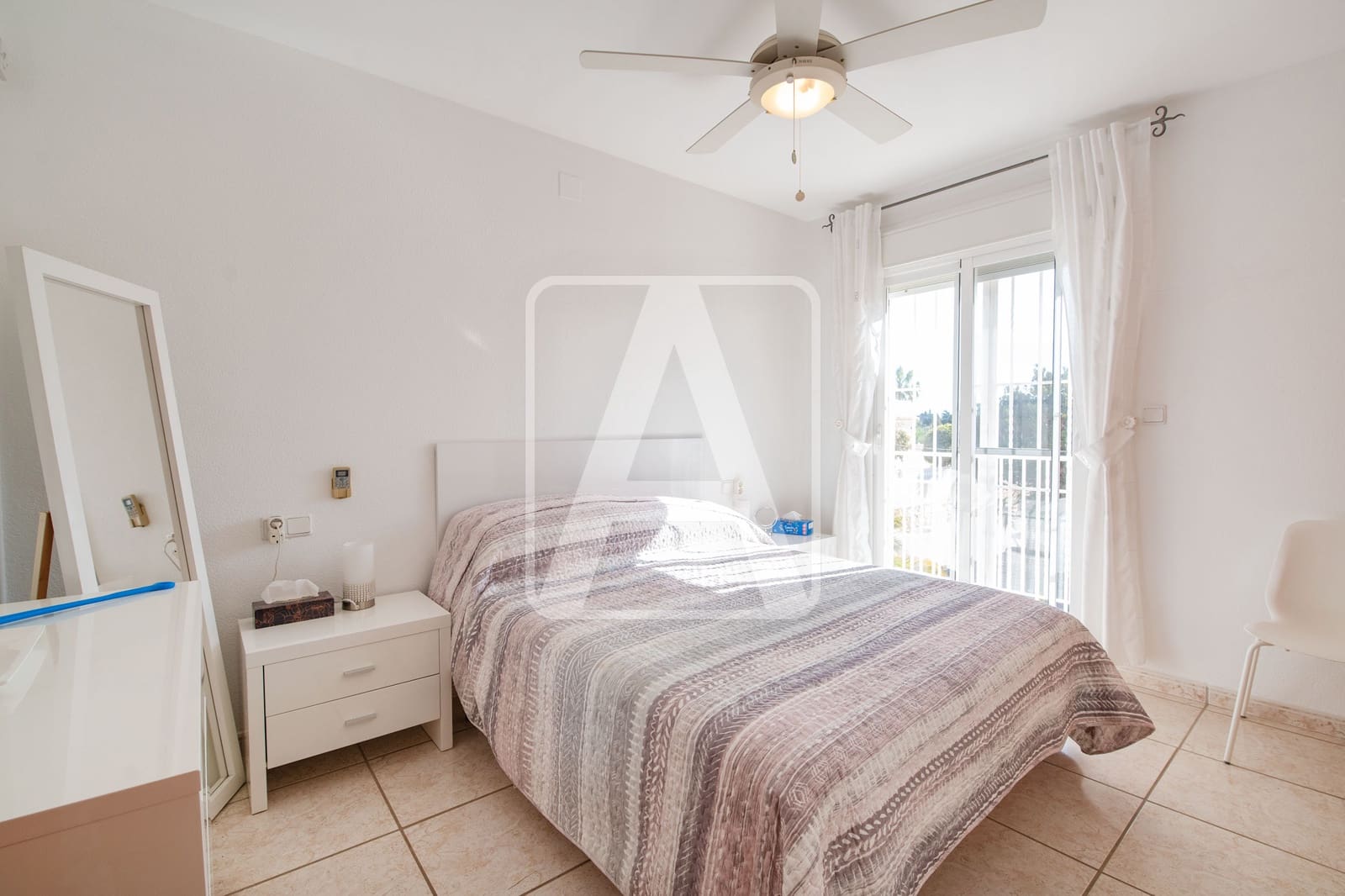 3 Zimmer Reihenhaus zu verkaufen in Calpe / Calp mit Pool Garage - 310.000 € (Ref: 9785960)