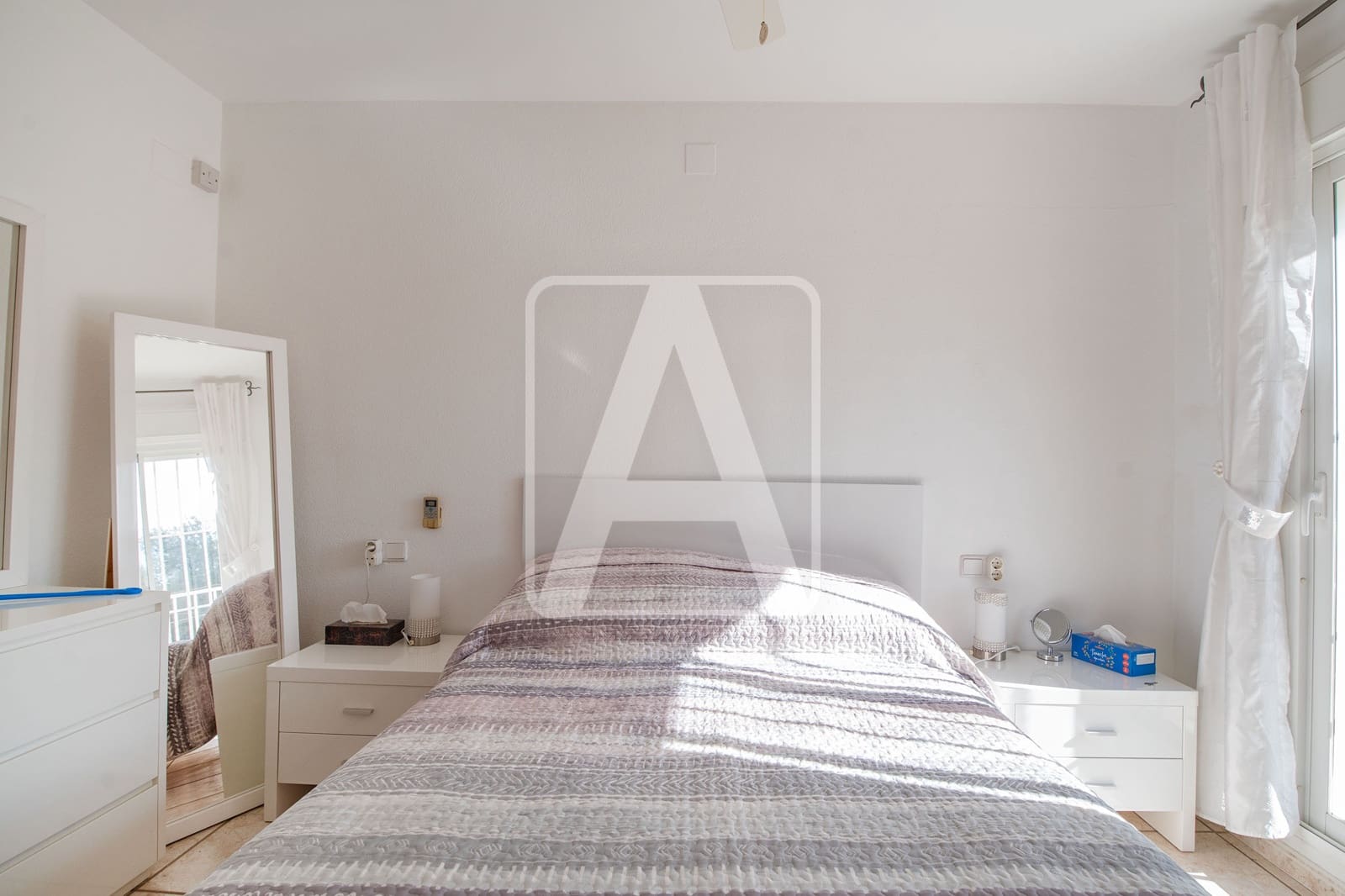 3 Zimmer Reihenhaus zu verkaufen in Calpe / Calp mit Pool Garage - 310.000 € (Ref: 9785960)