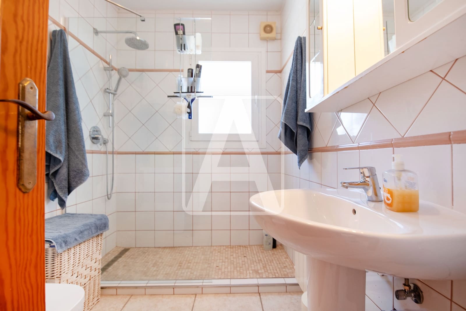 3 Zimmer Reihenhaus zu verkaufen in Calpe / Calp mit Pool Garage - 310.000 € (Ref: 9785960)