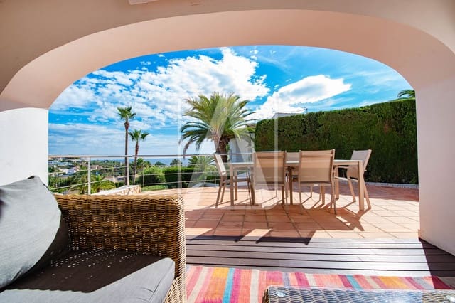 3 slaapkamer Villa te koop in Benissa met garage - € 1.150.000 (Ref: 9789998)