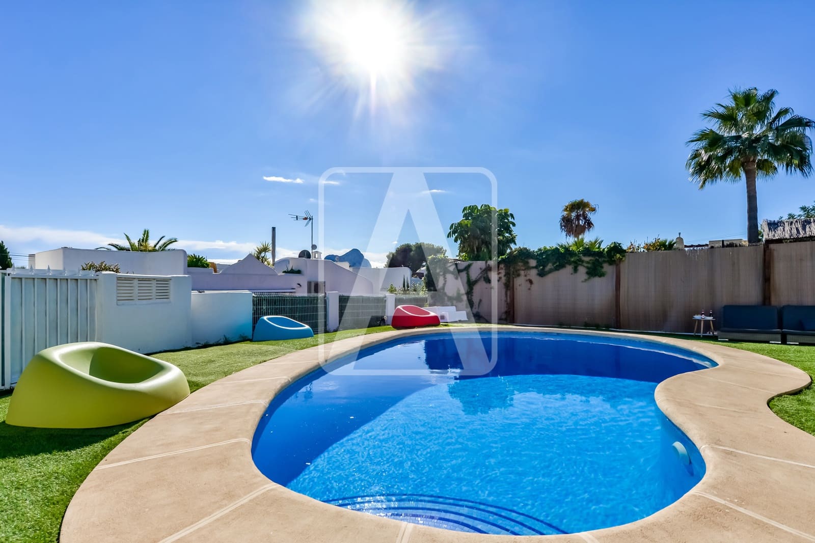 3 soverom Villa til salgs i Calpe / Calp med svømmebasseng garasje - € 425 000 (Ref: 9789999)