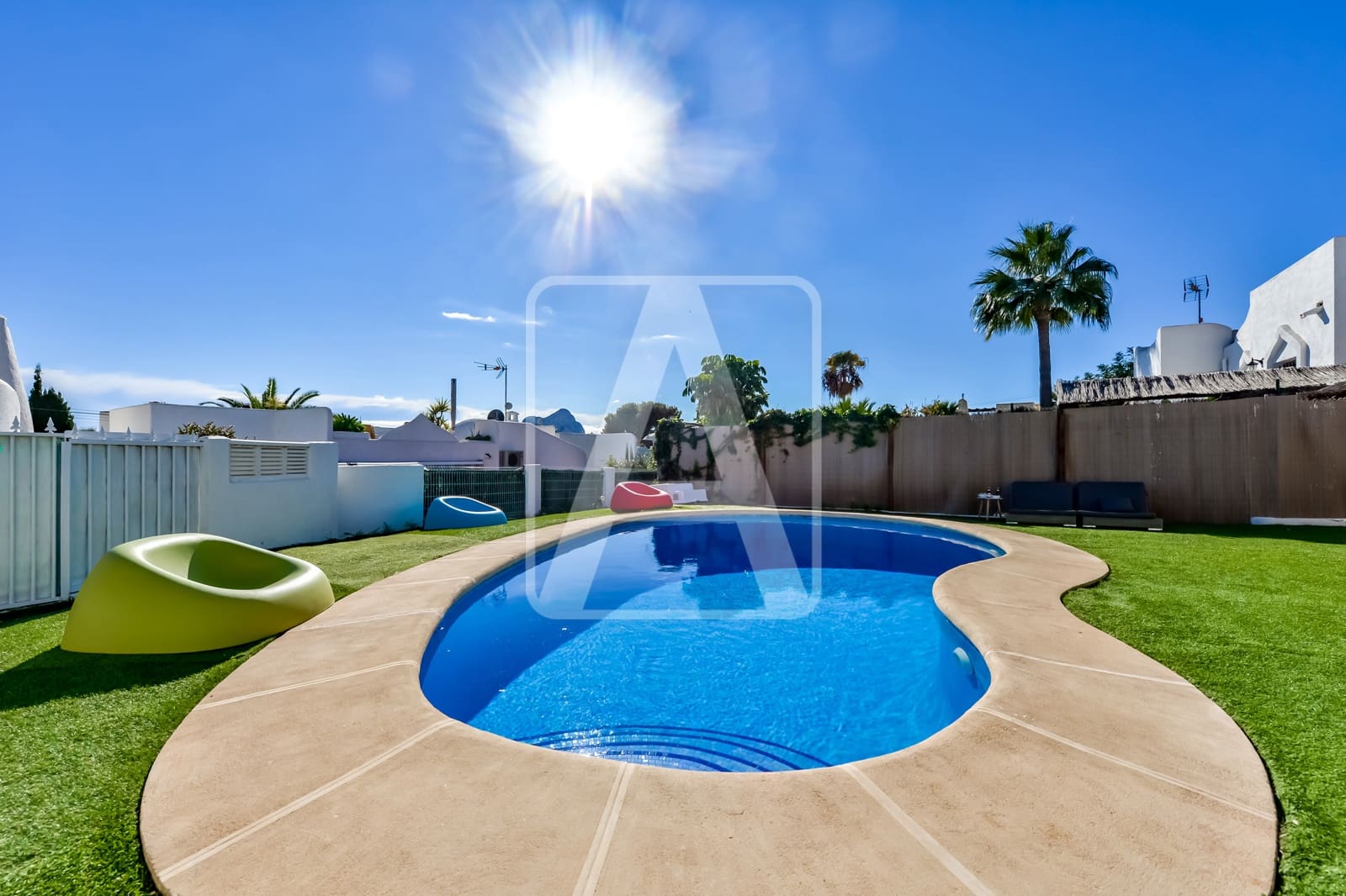 3 soverom Villa til salgs i Calpe / Calp med svømmebasseng garasje - € 425 000 (Ref: 9789999)