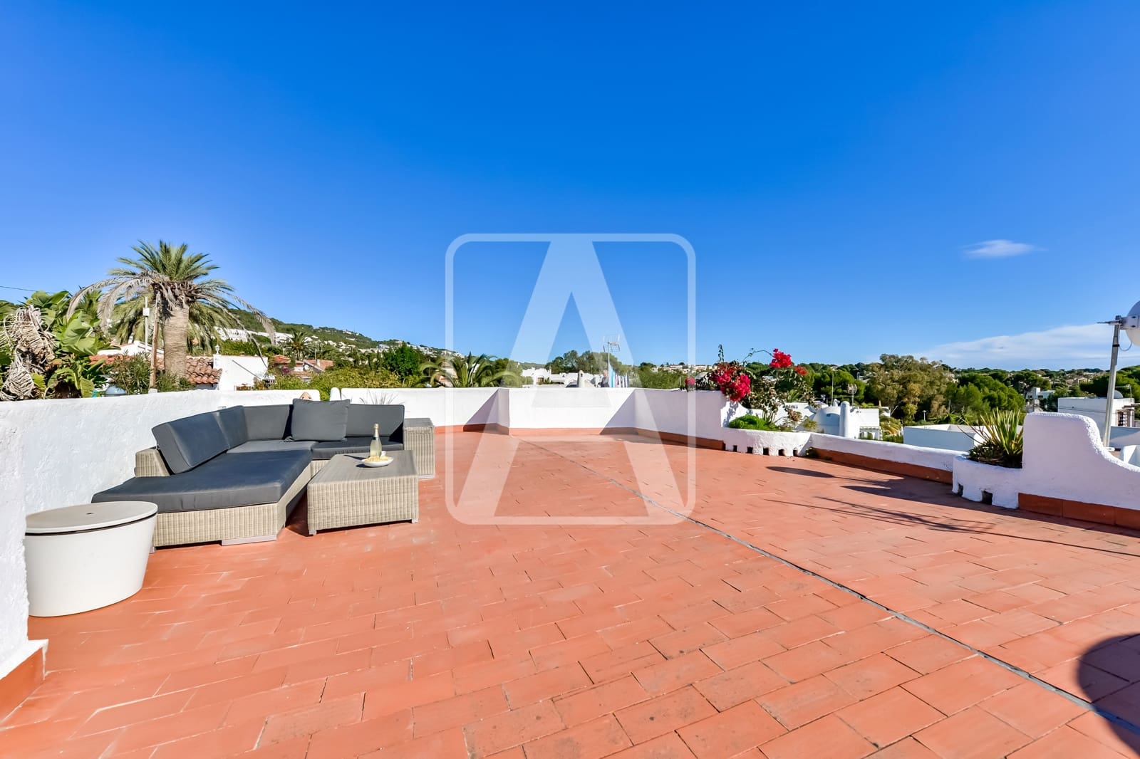 3 soverom Villa til salgs i Calpe / Calp med svømmebasseng garasje - € 425 000 (Ref: 9789999)