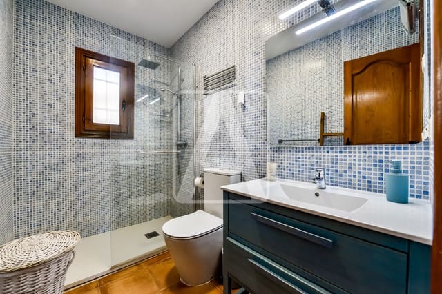 3 soverom Villa til salgs i Calpe / Calp med svømmebasseng garasje - € 425 000 (Ref: 9789999)