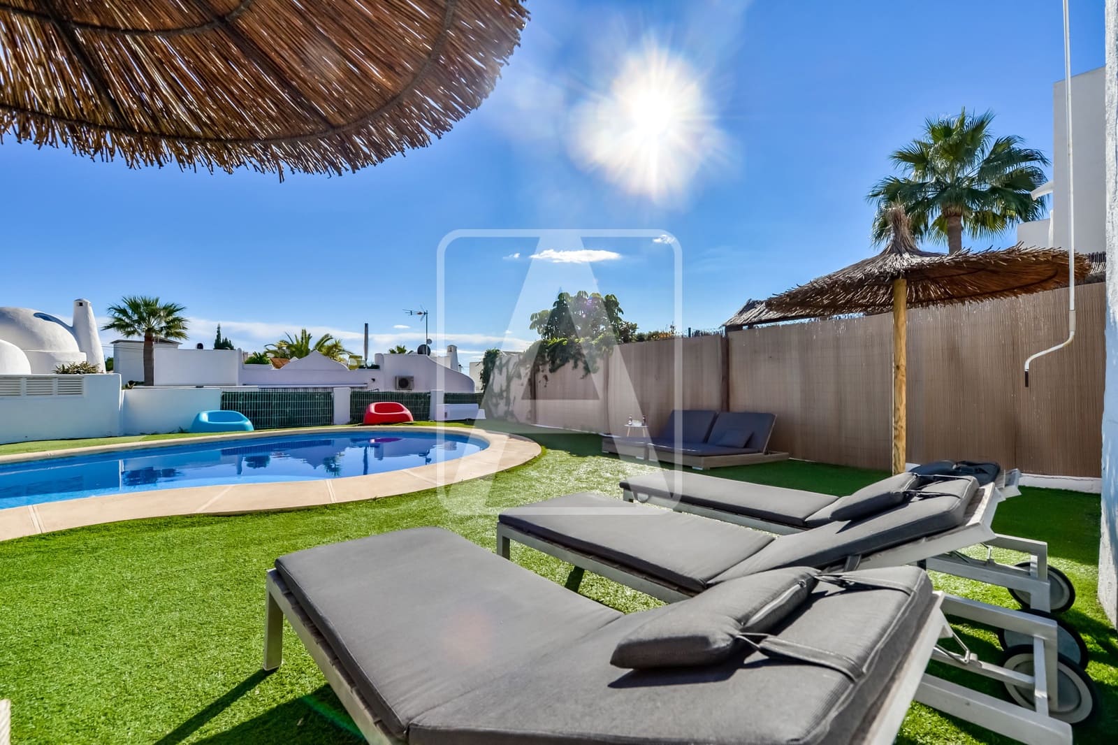 3 soverom Villa til salgs i Calpe / Calp med svømmebasseng garasje - € 425 000 (Ref: 9789999)