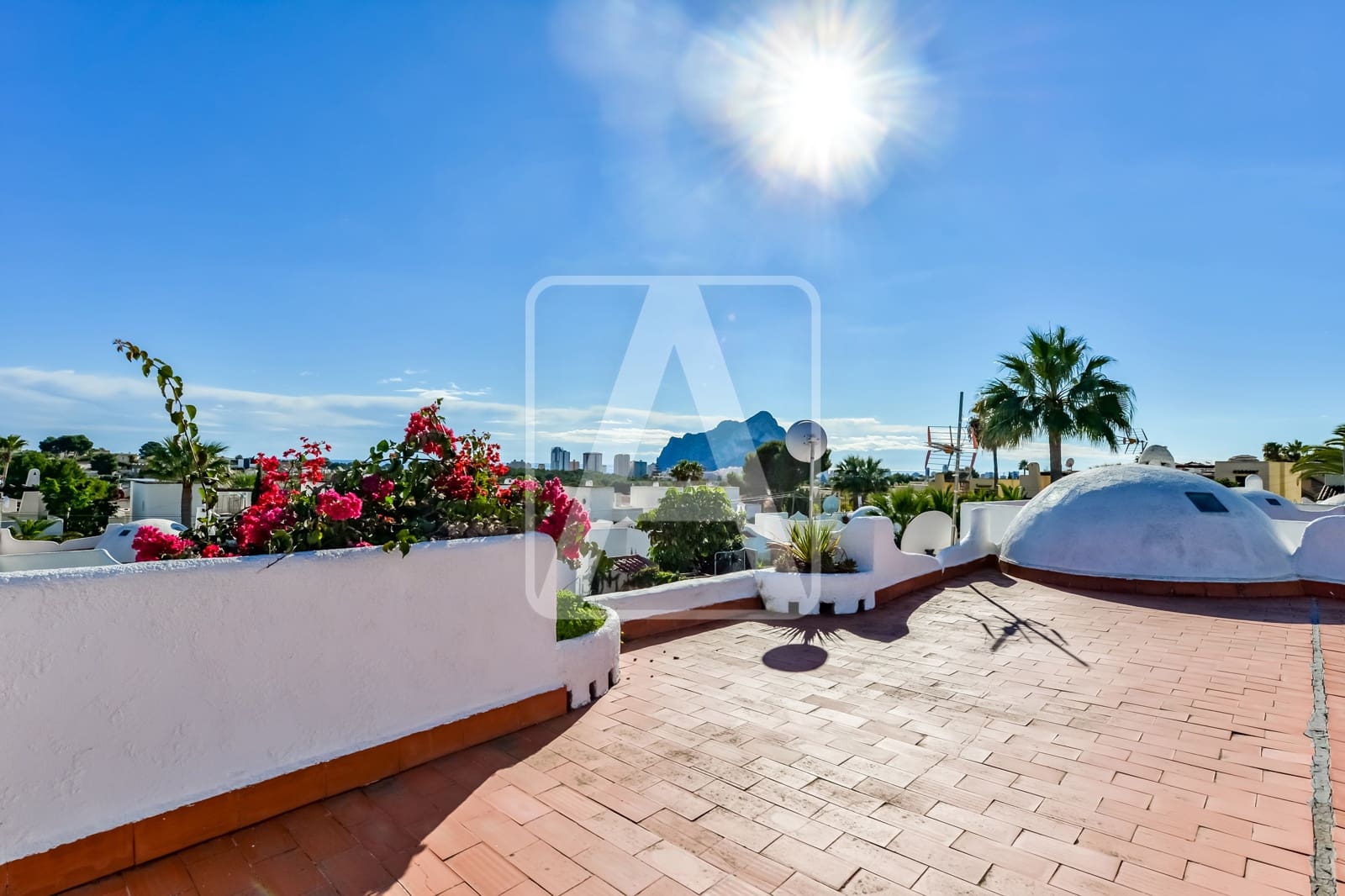 3 soverom Villa til salgs i Calpe / Calp med svømmebasseng garasje - € 425 000 (Ref: 9789999)