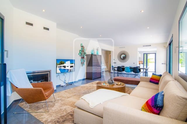 4 sypialnia Willa na sprzedaż w Benissa z garażem - 995 000 € (Ref: 9793702)