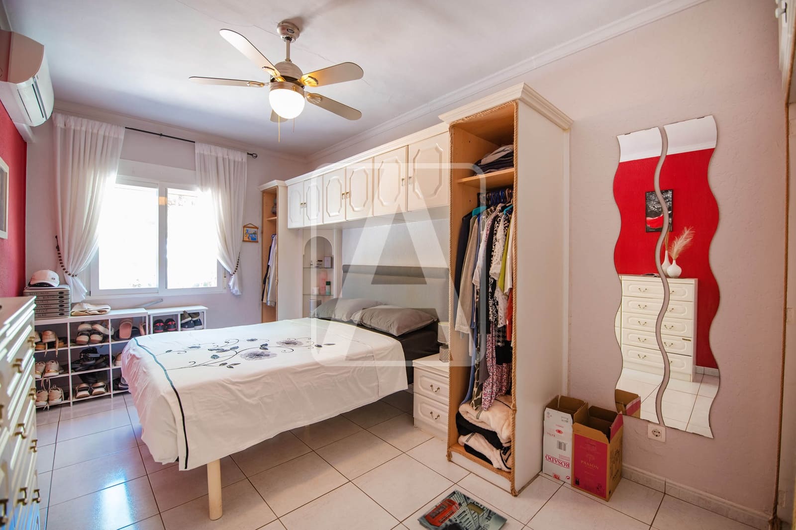 4 bedroom Villa for sale in Calpe / Calp with pool garage - € 540,000 (Ref: 9835035)