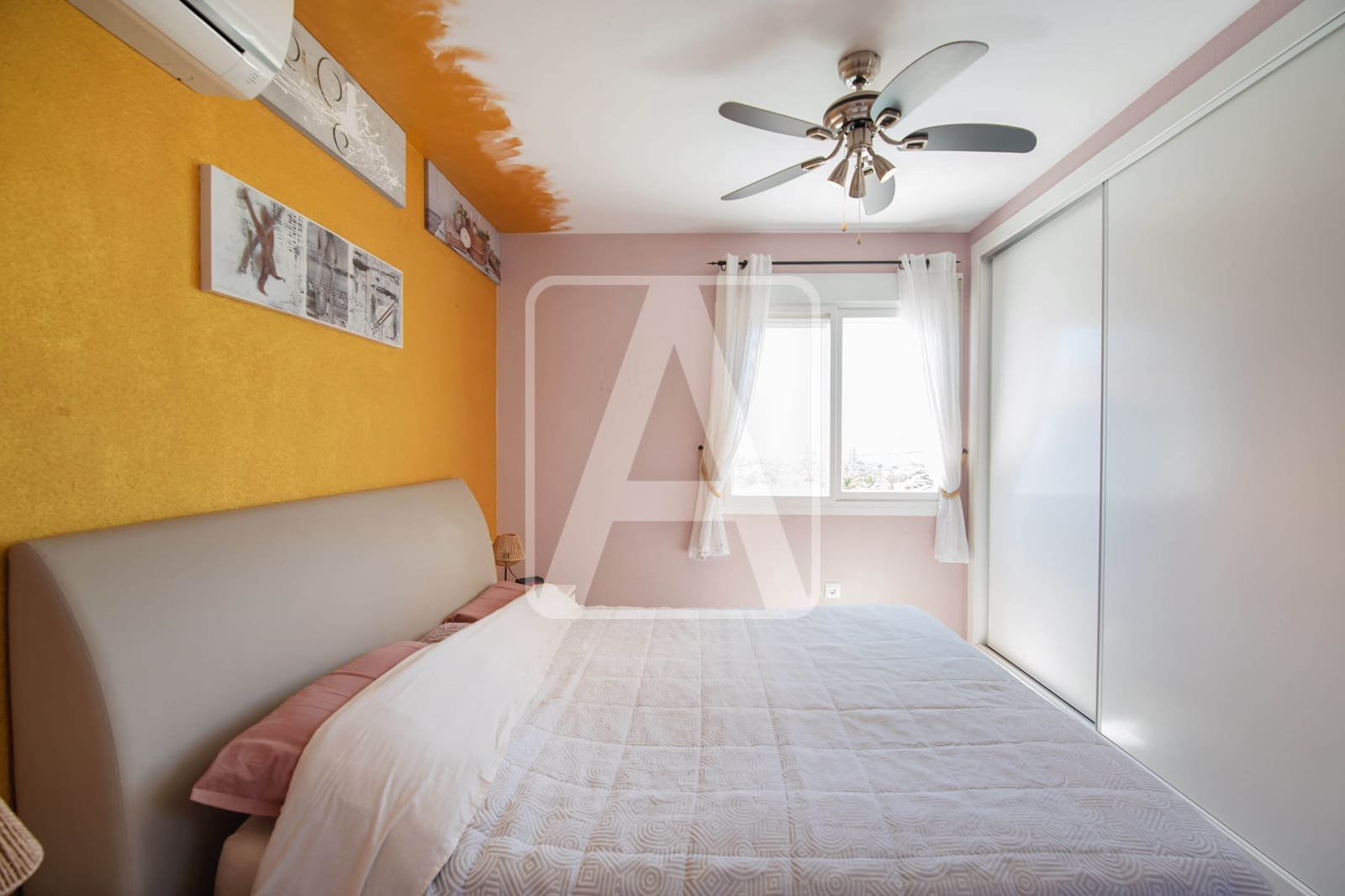 4 bedroom Villa for sale in Calpe / Calp with pool garage - € 540,000 (Ref: 9835035)