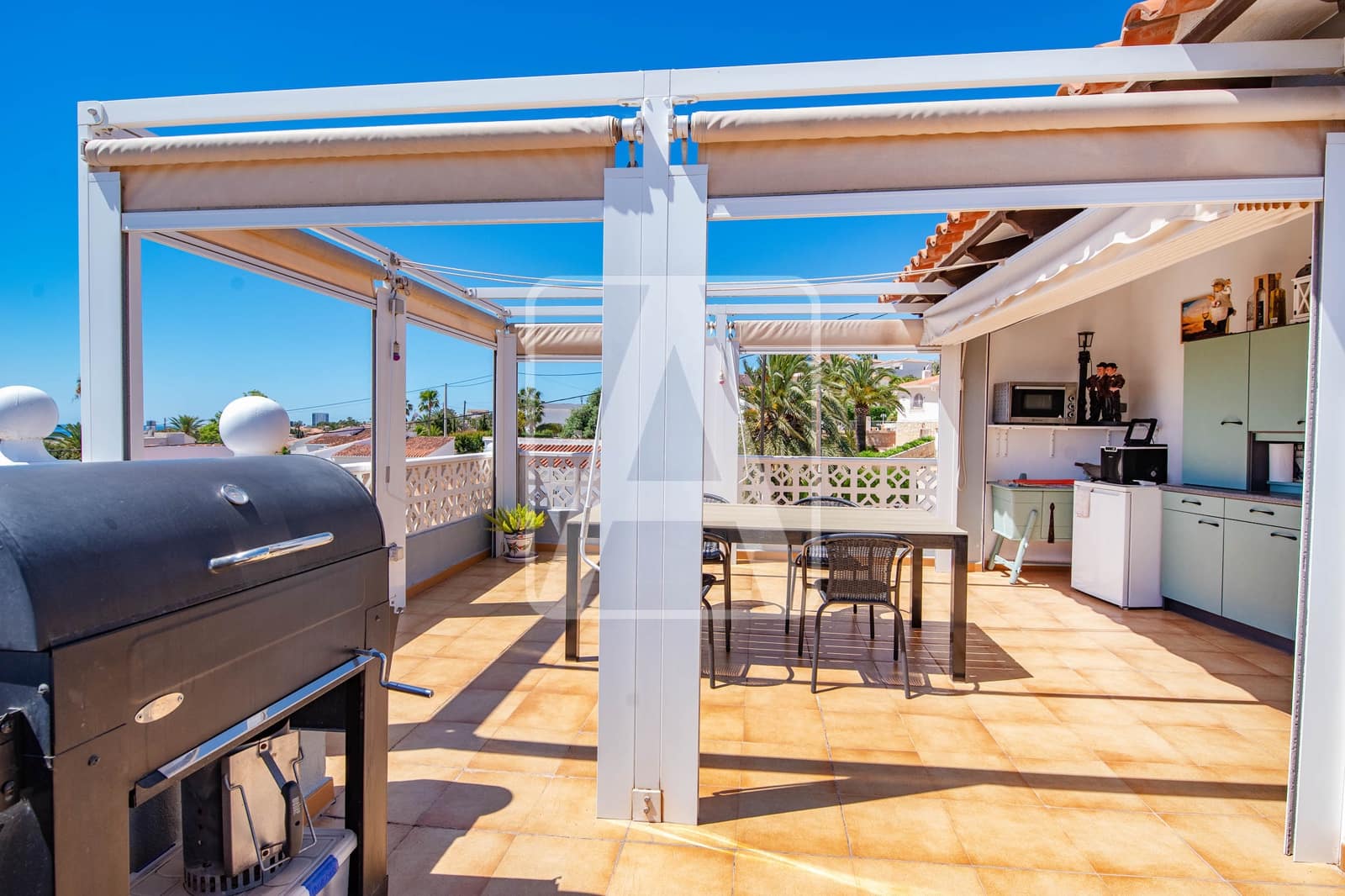 4 bedroom Villa for sale in Calpe / Calp with pool garage - € 540,000 (Ref: 9835035)