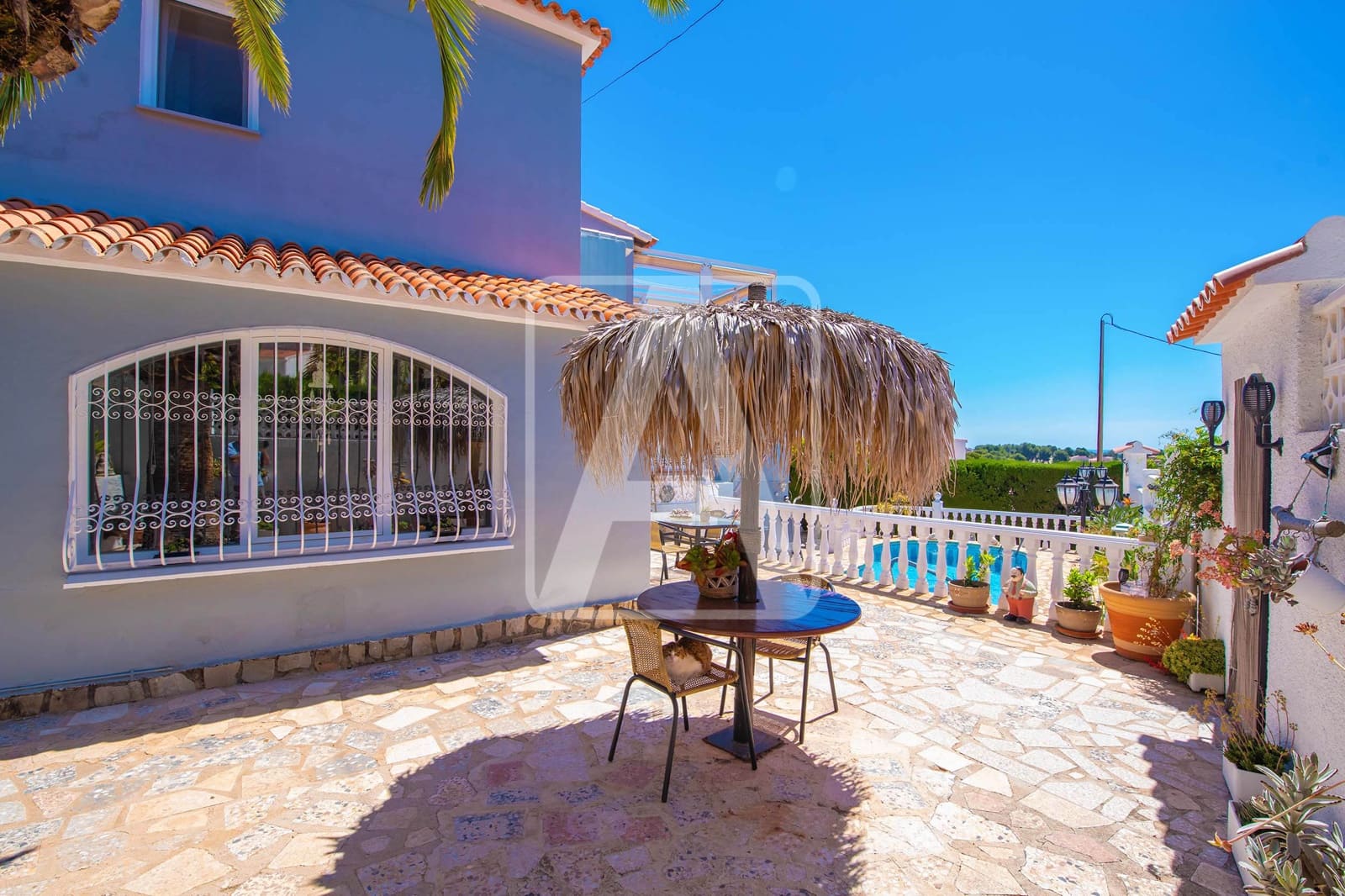 4 bedroom Villa for sale in Calpe / Calp with pool garage - € 540,000 (Ref: 9835035)