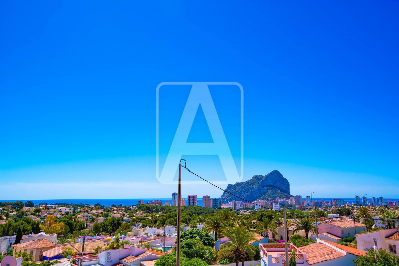 4 bedroom Villa for sale in Calpe / Calp with pool garage - € 540,000 (Ref: 9835035)