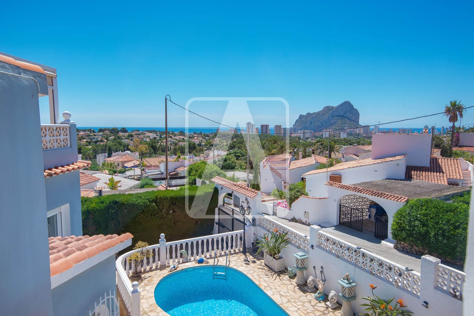4 bedroom Villa for sale in Calpe / Calp with pool garage - € 540,000 (Ref: 9835035)