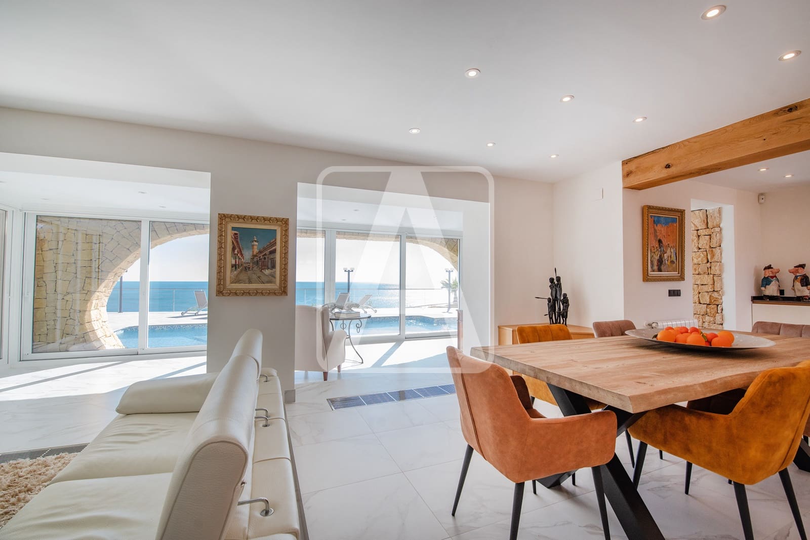 4 bedroom Villa for sale in Benissa with pool garage - € 2,490,000 (Ref: 9835037)