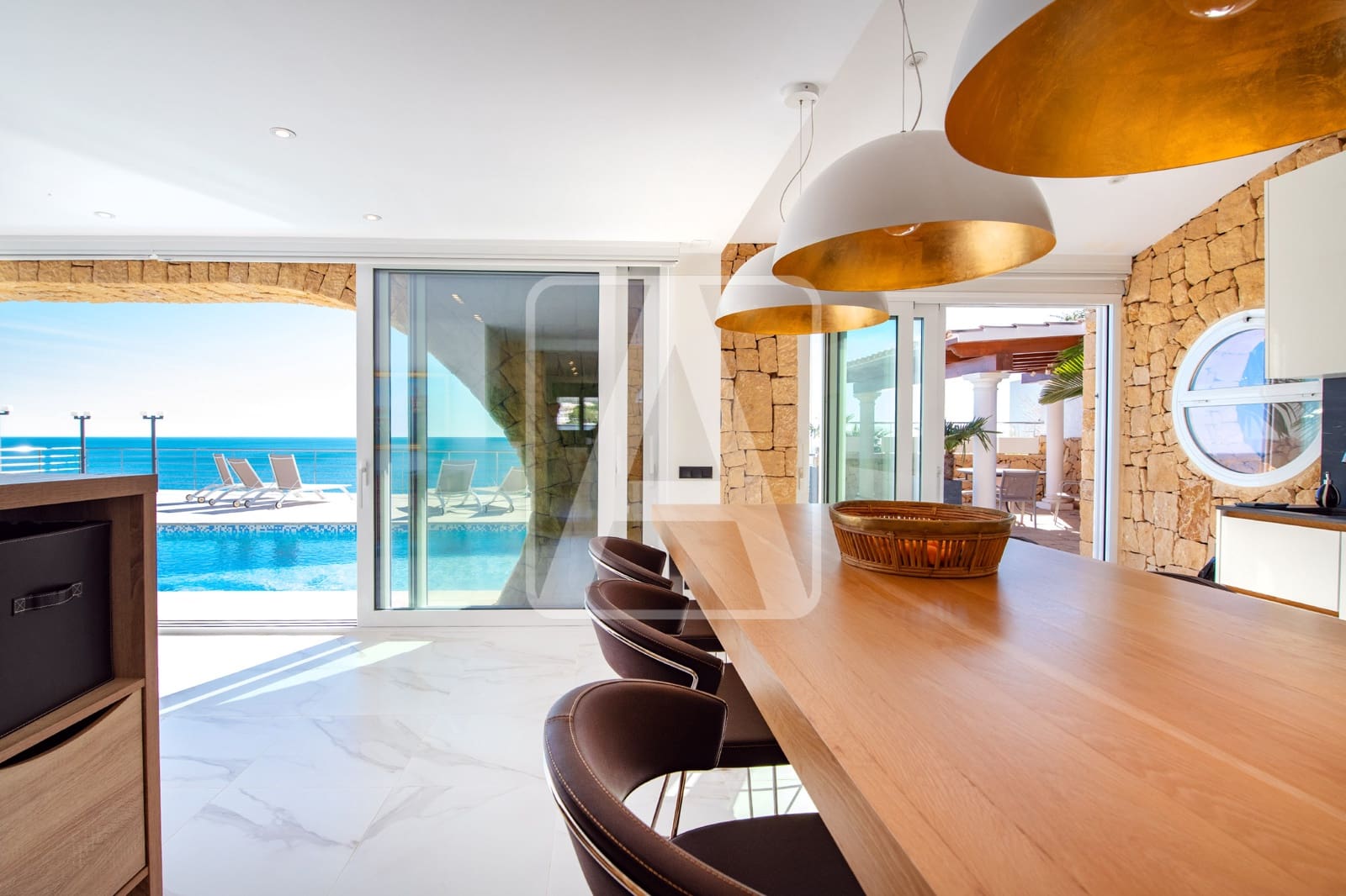 4 bedroom Villa for sale in Benissa with pool garage - € 2,490,000 (Ref: 9835037)