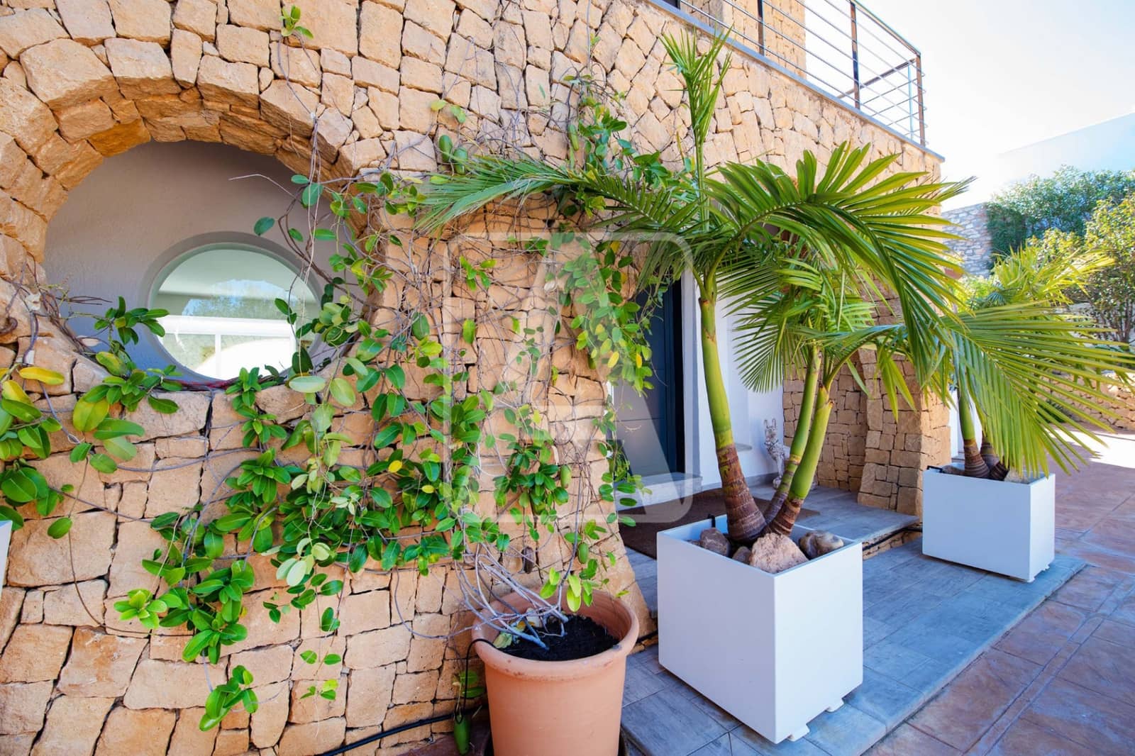 4 bedroom Villa for sale in Benissa with pool garage - € 2,490,000 (Ref: 9835037)