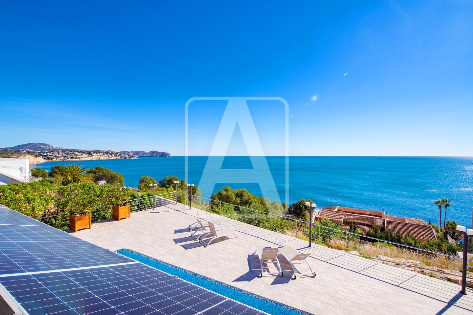 4 bedroom Villa for sale in Benissa with pool garage - € 2,490,000 (Ref: 9835037)