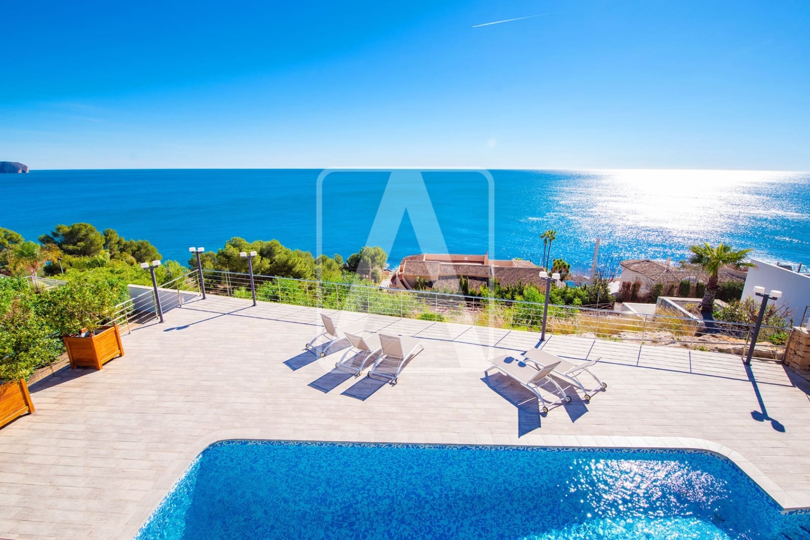 4 bedroom Villa for sale in Benissa with pool garage - € 2,490,000 (Ref: 9835037)