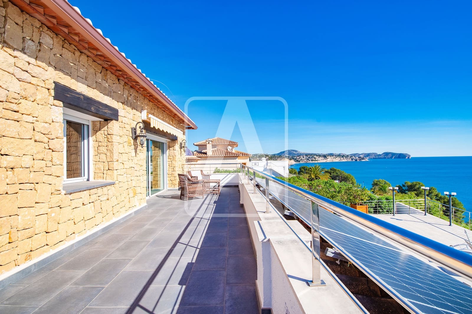 4 bedroom Villa for sale in Benissa with pool garage - € 2,490,000 (Ref: 9835037)