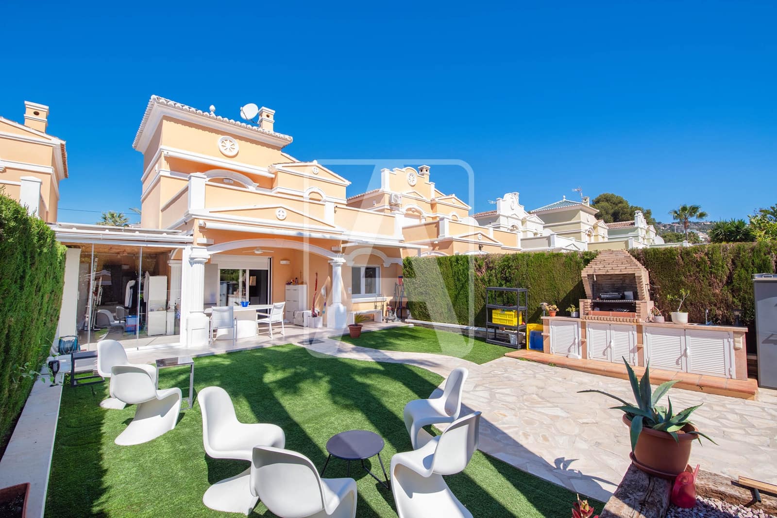 2 bedroom Terraced Villa for sale in Calpe / Calp with pool garage - € 645,000 (Ref: 9835040)