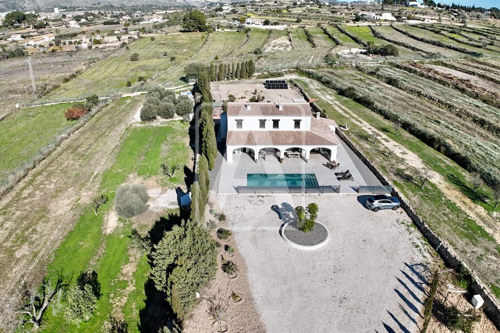 3 bedroom Finca/Country House for sale in Benissa with garage - € 1,335,000 (Ref: 9841974)