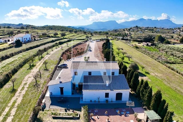 3 soveværelse Finca/Landehus til salg i Benissa med garage - € 1.335.000 (Ref: 9841974)