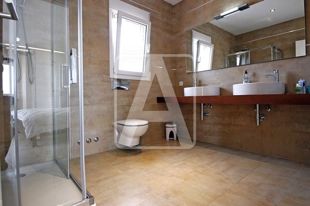 4 quarto Moradia para venda em Calpe / Calp com piscina garagem - 995 000 € (Ref: 9847926)
