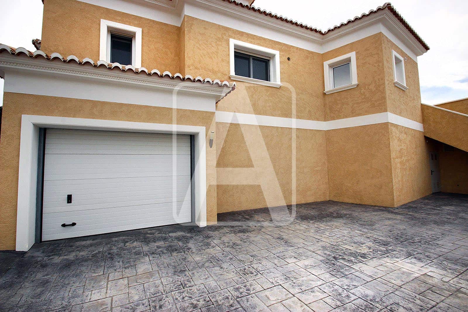 4 quarto Moradia para venda em Calpe / Calp com piscina garagem - 995 000 € (Ref: 9847926)