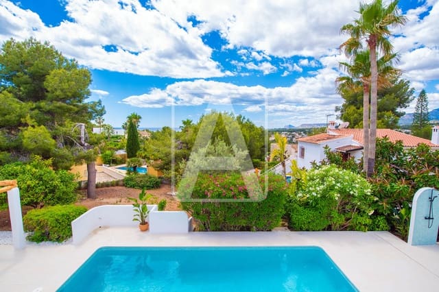 5 soveværelse Villa til salg i Moraira, Teulada-Moraira med swimmingpool garage - € 1.389.000 (Ref: 9848886)