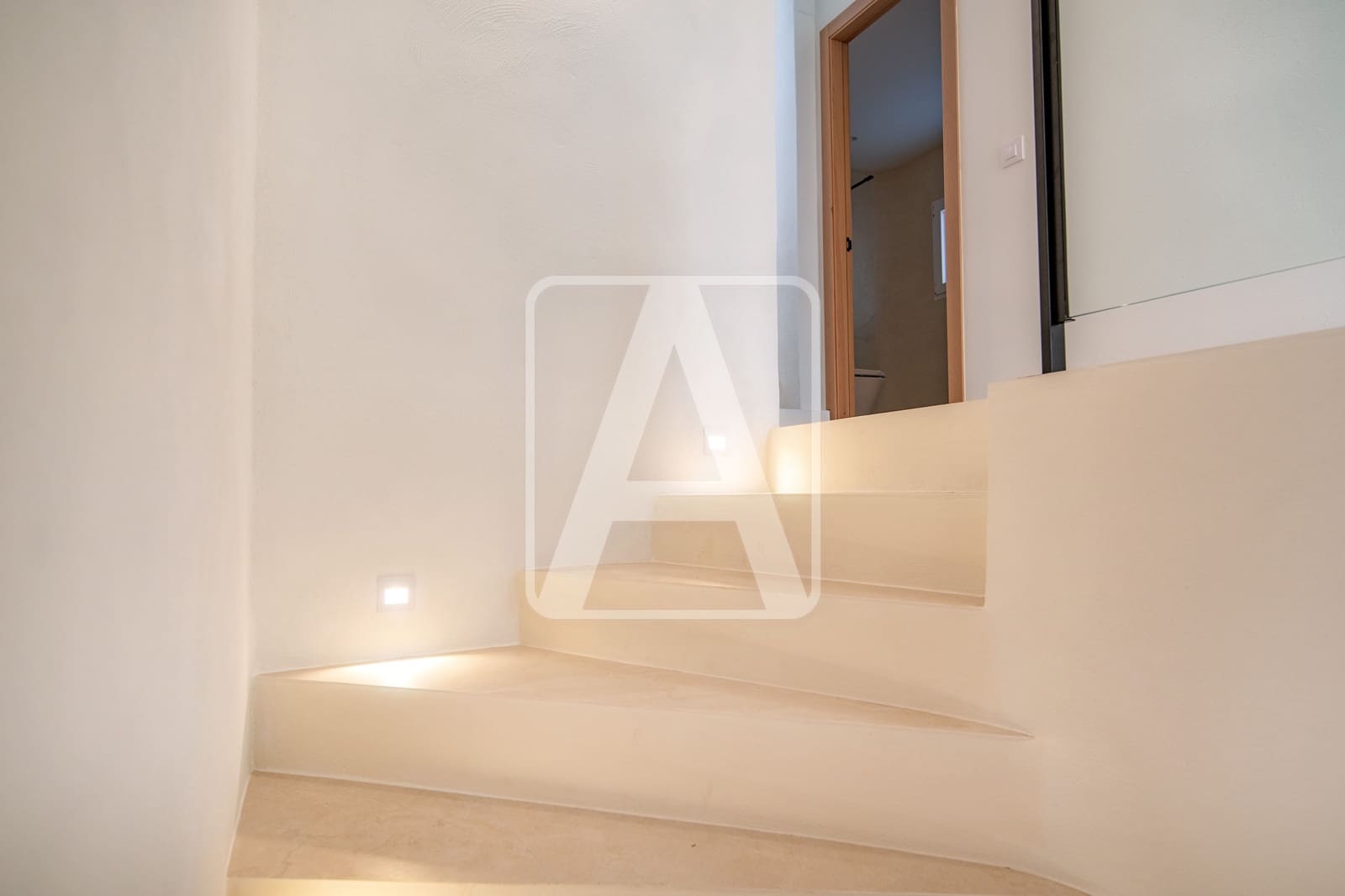 5 bedroom Villa for sale in Moraira with pool garage - € 1,389,000 (Ref: 9848886)