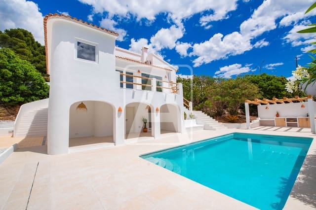 5 quarto Moradia para venda em Benissa com piscina garagem - 1 389 000 € (Ref: 9848887)