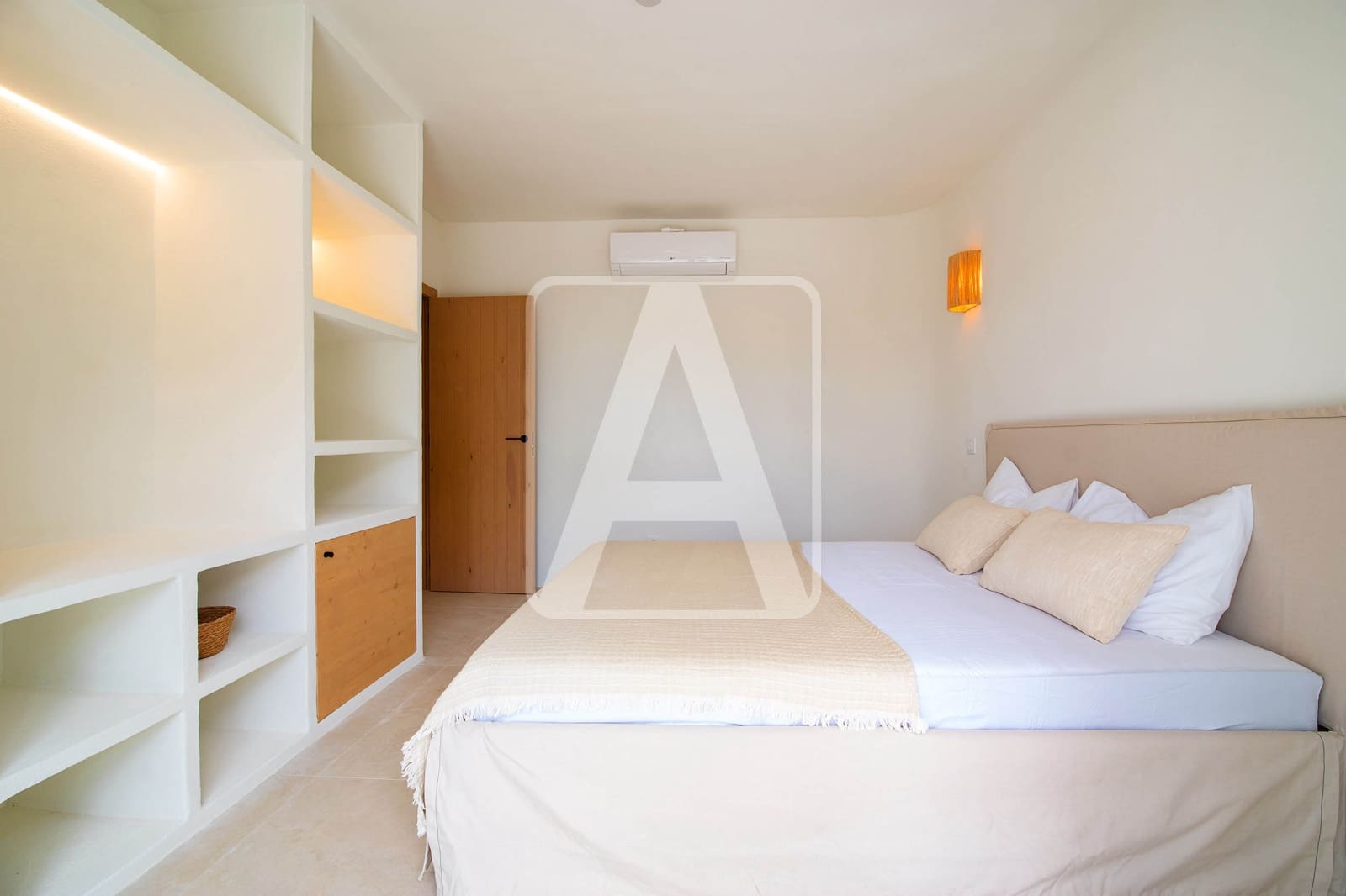 5 quarto Moradia para venda em Benissa com piscina garagem - 1 389 000 € (Ref: 9848887)