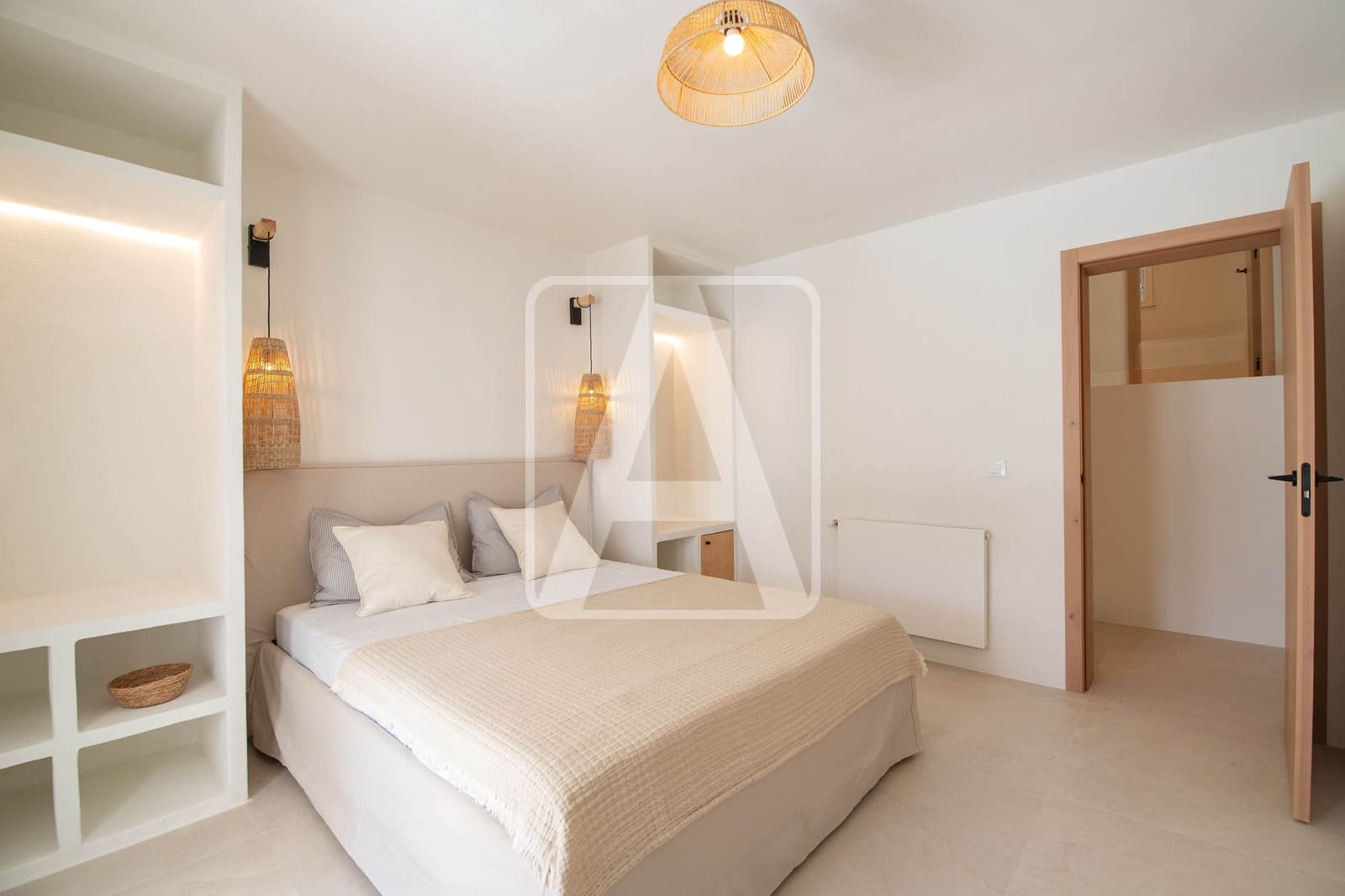 5 quarto Moradia para venda em Benissa com piscina garagem - 1 389 000 € (Ref: 9848887)