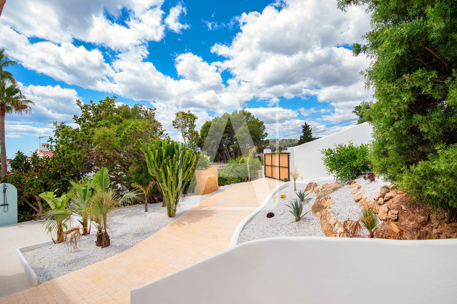 5 quarto Moradia para venda em Benissa com piscina garagem - 1 389 000 € (Ref: 9848887)