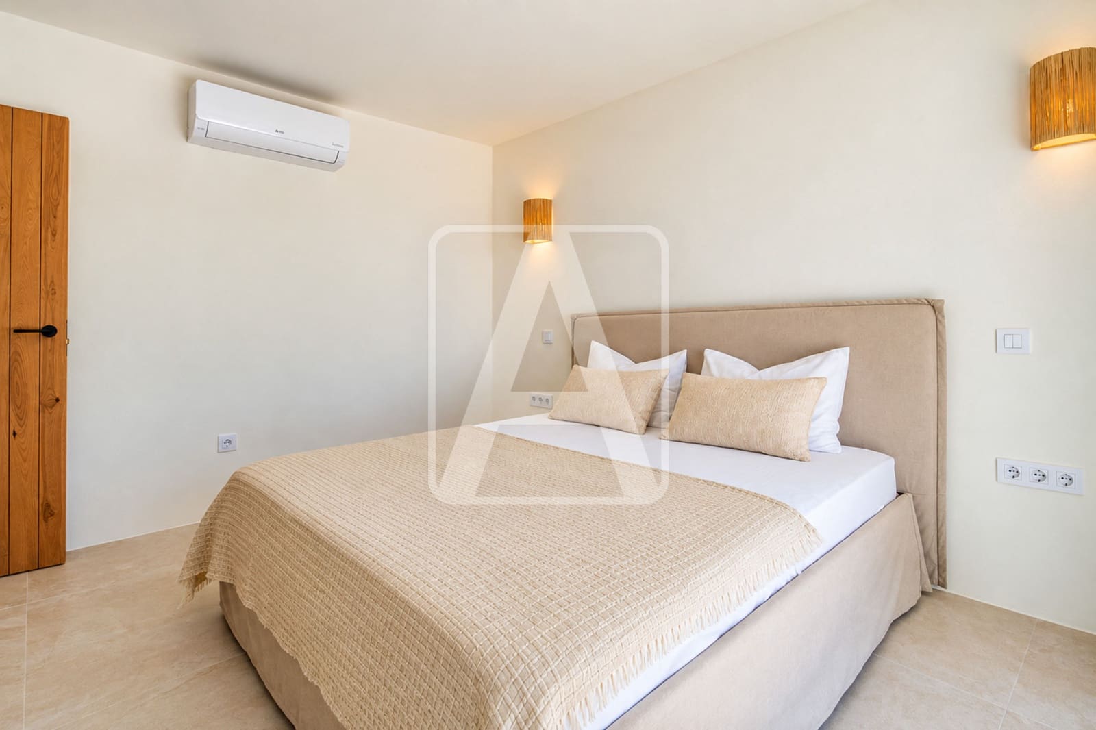 5 slaapkamer Villa te koop in Benissa met zwembad garage - € 1.389.000 (Ref: 9848887)