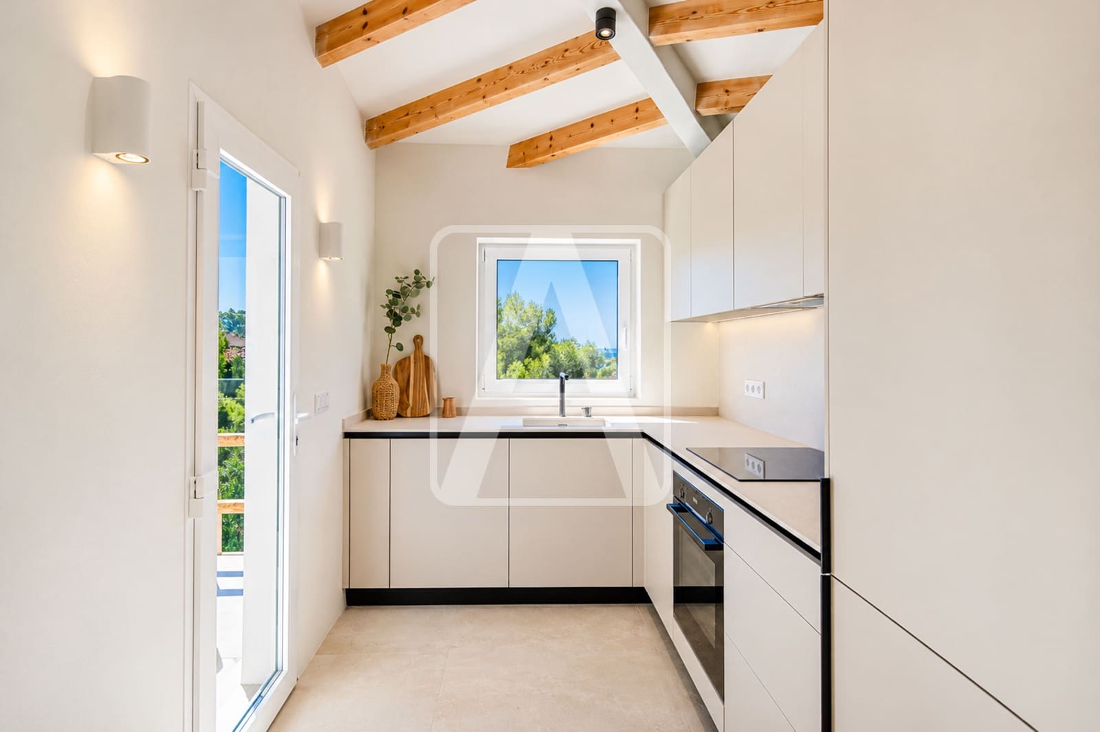 5 slaapkamer Villa te koop in Benissa met zwembad garage - € 1.389.000 (Ref: 9848887)