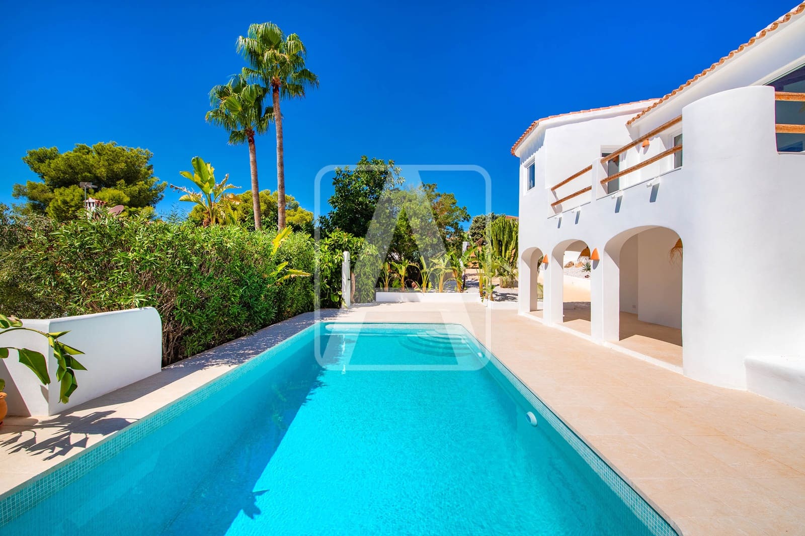 5 slaapkamer Villa te koop in Benissa met zwembad garage - € 1.389.000 (Ref: 9848887)