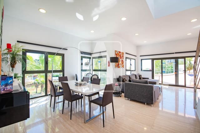 3 soverom Villa til salgs i Benissa med svømmebasseng garasje - € 790 000 (Ref: 9854650)