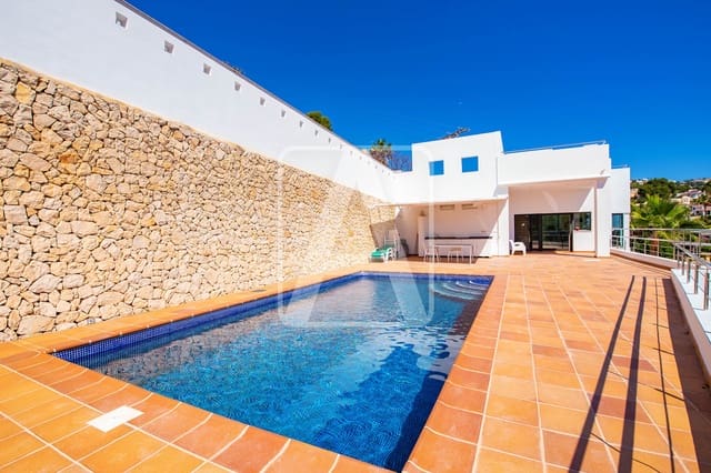 3 soverom Villa til salgs i Benissa med svømmebasseng garasje - € 790 000 (Ref: 9854650)