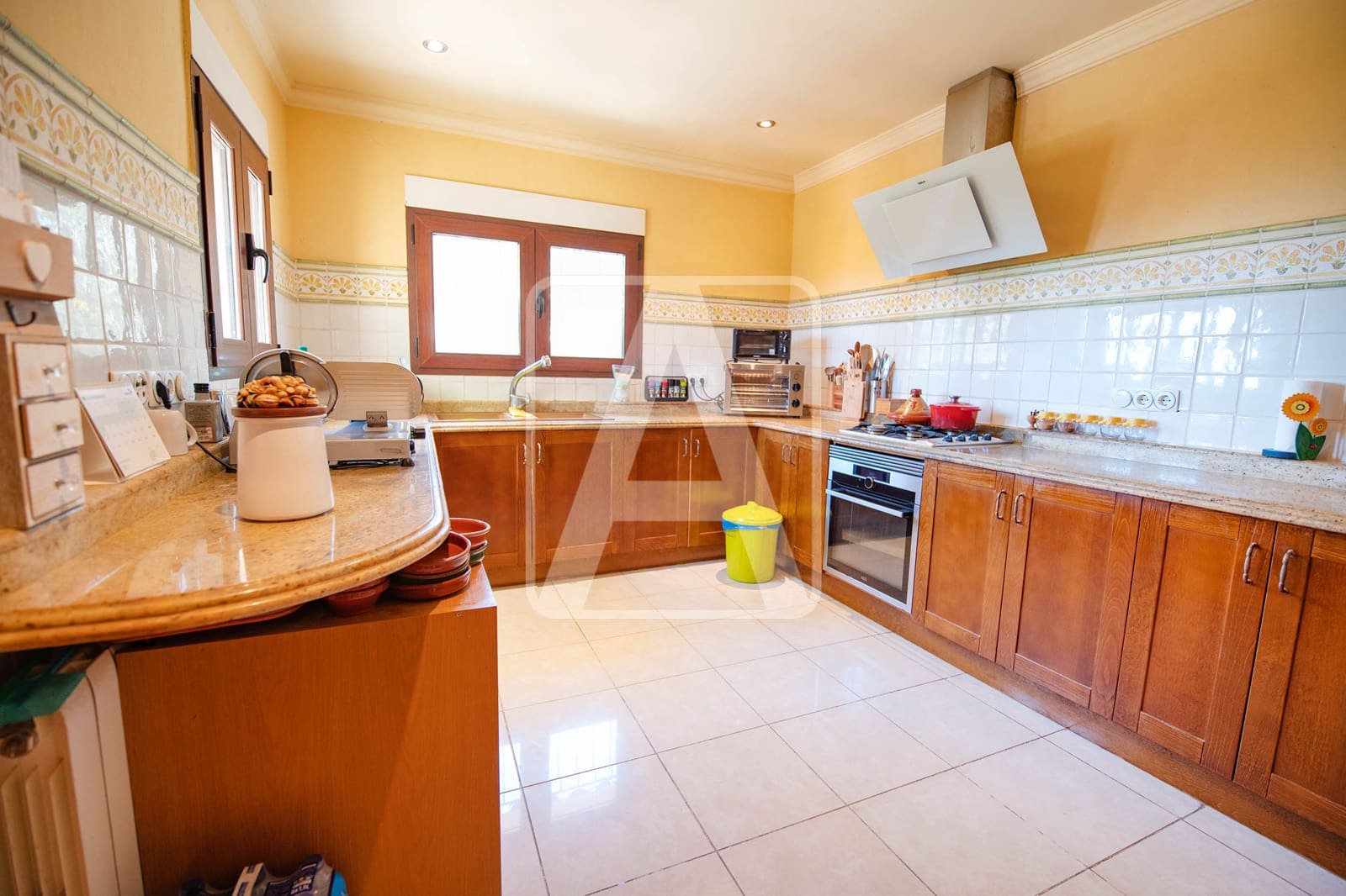 5 soverom Villa til salgs i Benissa med svømmebasseng garasje - € 1 650 000 (Ref: 9872767)