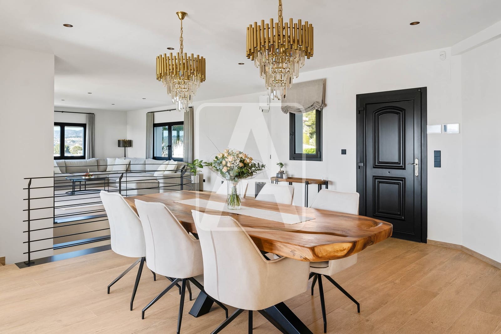 4 bedroom Villa for sale in Moraira with pool garage - € 1,995,000 (Ref: 9872770)